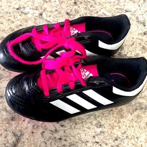 Youth / Toddler Size 11K Soccer Cleats Girls